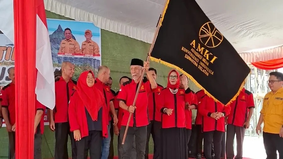 Pengurus Asosiasi Media Konvergensi Indonesia (AMKI) Kabupaten Lahat resmi dikukuhkan dan dilantik dalam agenda organisasi di Kabupaten Lahat, Sumatera Selatan, Sabtu (29/8/2026).