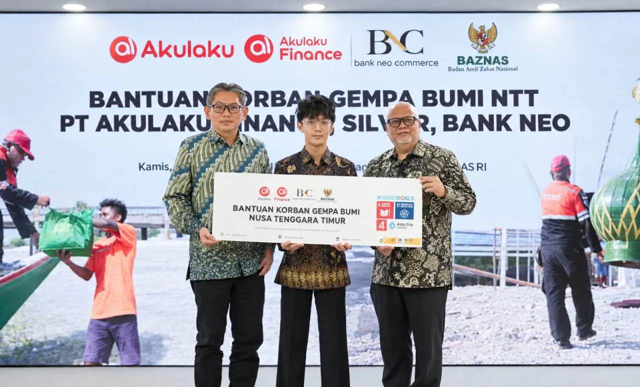 Akulaku Group menyerahkan bantuan kemanusiaan melalui BAZNAS RI untuk mendukung pemenuhan kebutuhan pangan masyarakat terdampak gempa bumi di Nusa Tenggara Timur.