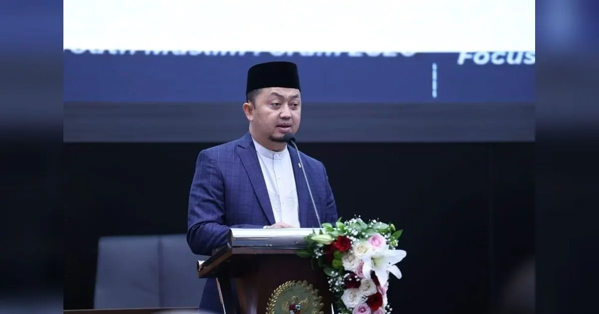 Ketua Badan Kerja Sama Antar-Parlemen (BKSAP) DPR RI, Dr. Syahrul Aidi Ma'azat, Lc., MA, menyampaikan ucapan selamat kepada Arrmanatha Christiawan Nasir atas pelantikannya sebagai Menteri Luar Negeri Republik Indonesia oleh Presiden Prabowo Subianto pada Kamis (1/10/2026).