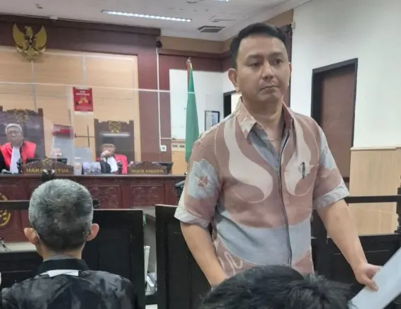 Penasihat Hukum Terdakwa PT Bintang Timur Steel menyampaikan pembelaan terhadap tuntutan Jaksa Kejari Kabupaten Tangerang dalam perkara dugaan pencemaran lingkungan.